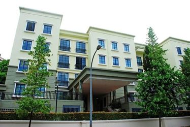 Kellett Court