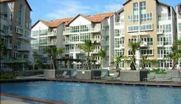 Country Park Condo