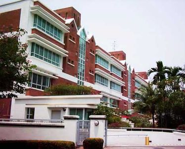 Tanglin Hill Meadows