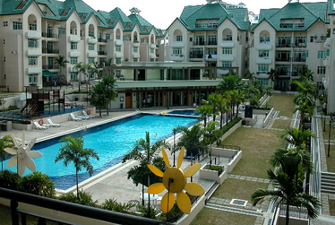 Woodgrove Condominium