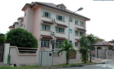Madeira Court