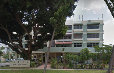 Uni Building