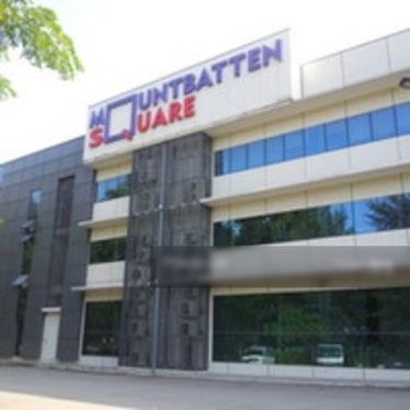 I am looking at Mountbatten Square's property listing, $5,280/mth, what do you think about this?
