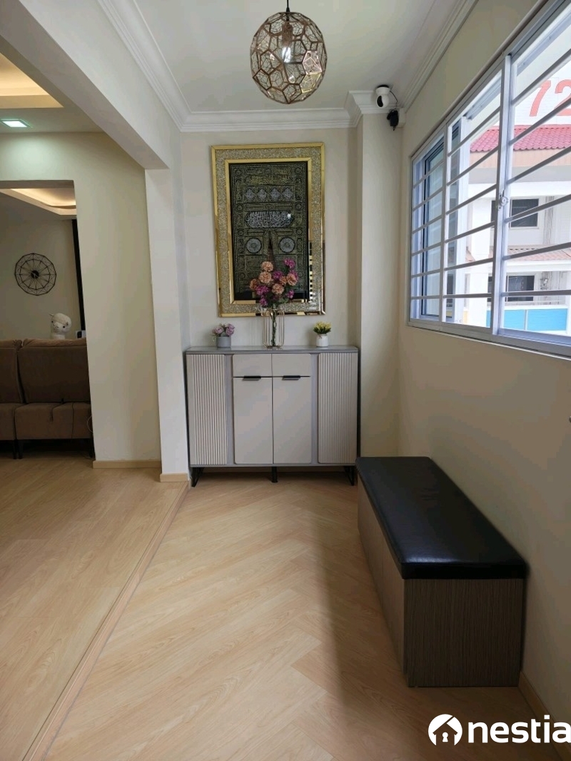 Singapore HDB Apartment