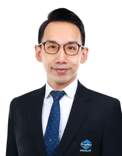 Julian Lah R046882J 93680790