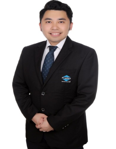 Ashton Yong R048161D 82983800